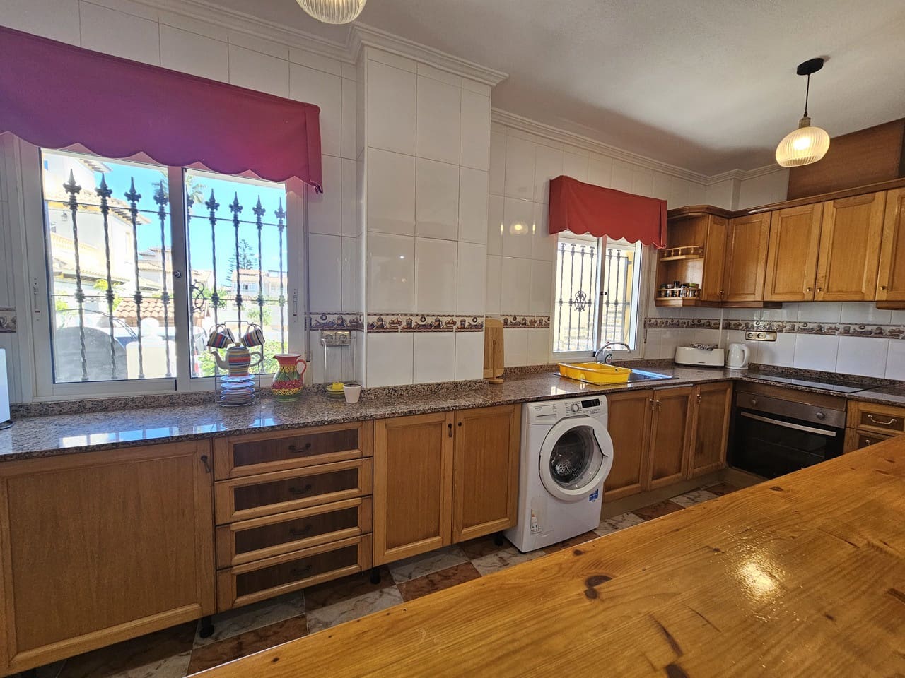 4 soverom Villa til salgs i Cabo Roig med svømmebasseng garasje - € 355 000 (Ref: 9272155)