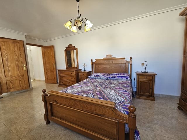 4 bedroom Villa for sale in Cabo Roig, Orihuela with pool garage - € 355,000 (Ref: 9272155)