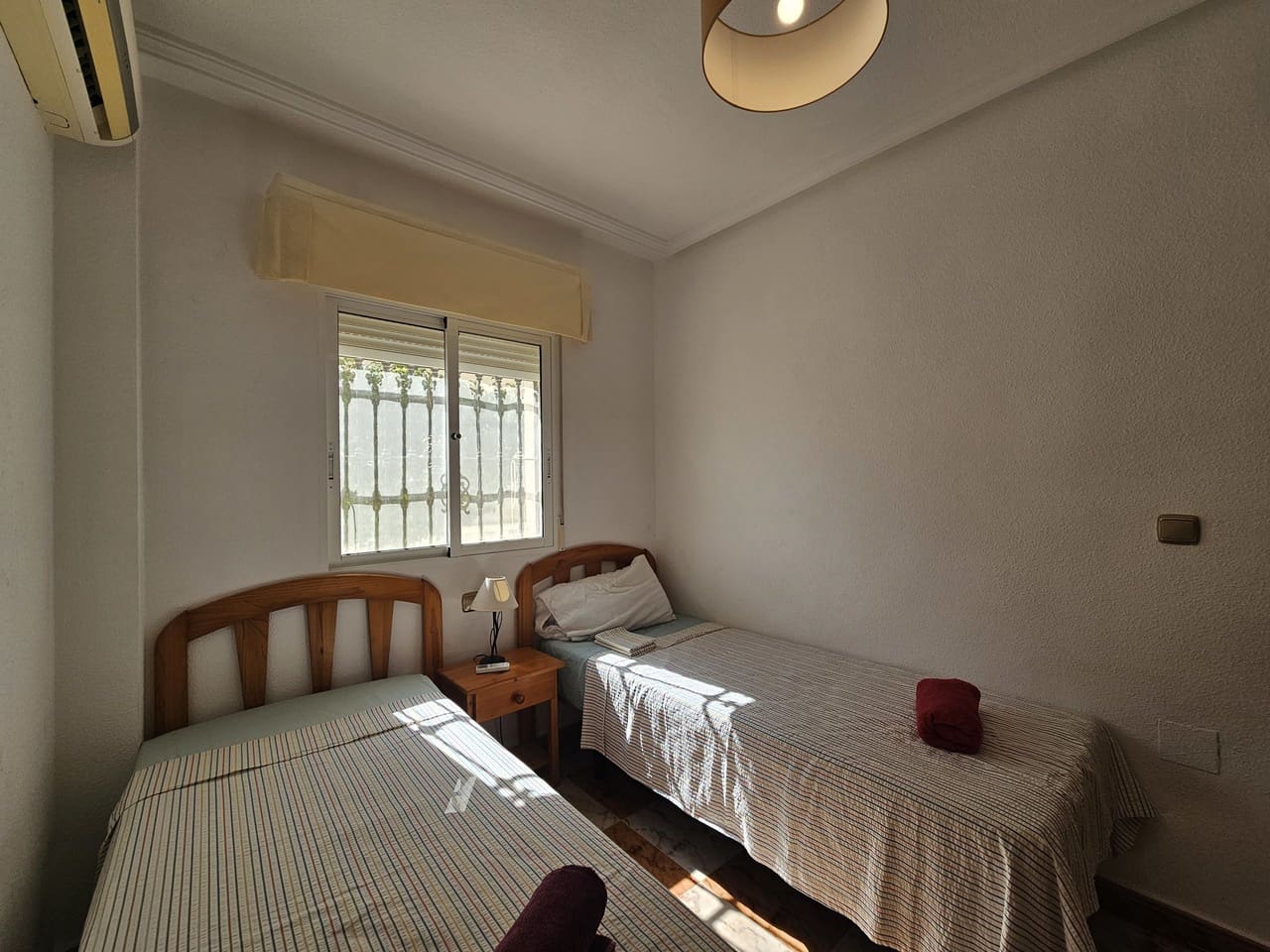 4 soverom Villa til salgs i Cabo Roig med svømmebasseng garasje - € 355 000 (Ref: 9272155)