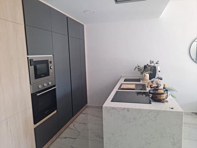 2 slaapkamer Appartement te koop in Playa Flamenca, Orihuela met zwembad garage - € 339.000 (Ref: 9272156)