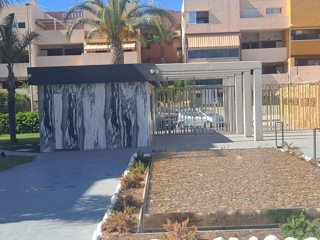2 bedroom Apartment for sale in Playa Flamenca with pool garage - € 339,000 (Ref: 9272156)