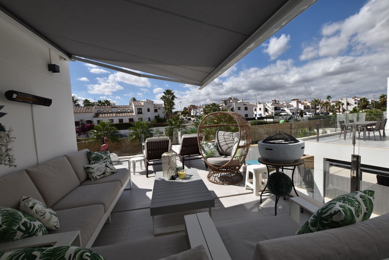 3 soverom Leilighet til salgs i Villamartin med svømmebasseng garasje - € 359 000 (Ref: 9283135)