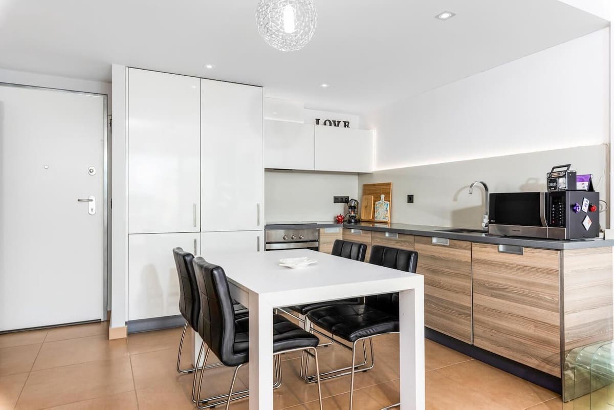 1 Zimmer Apartment zu verkaufen in Villamartin mit Pool - 169.000 € (Ref: 9288311)