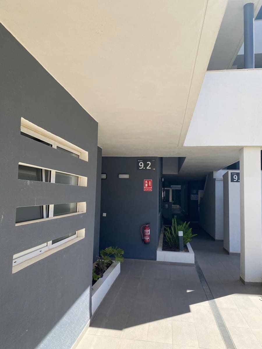 3 quarto Apartamento para venda em Playa Flamenca com piscina garagem - 410 000 € (Ref: 9288312)