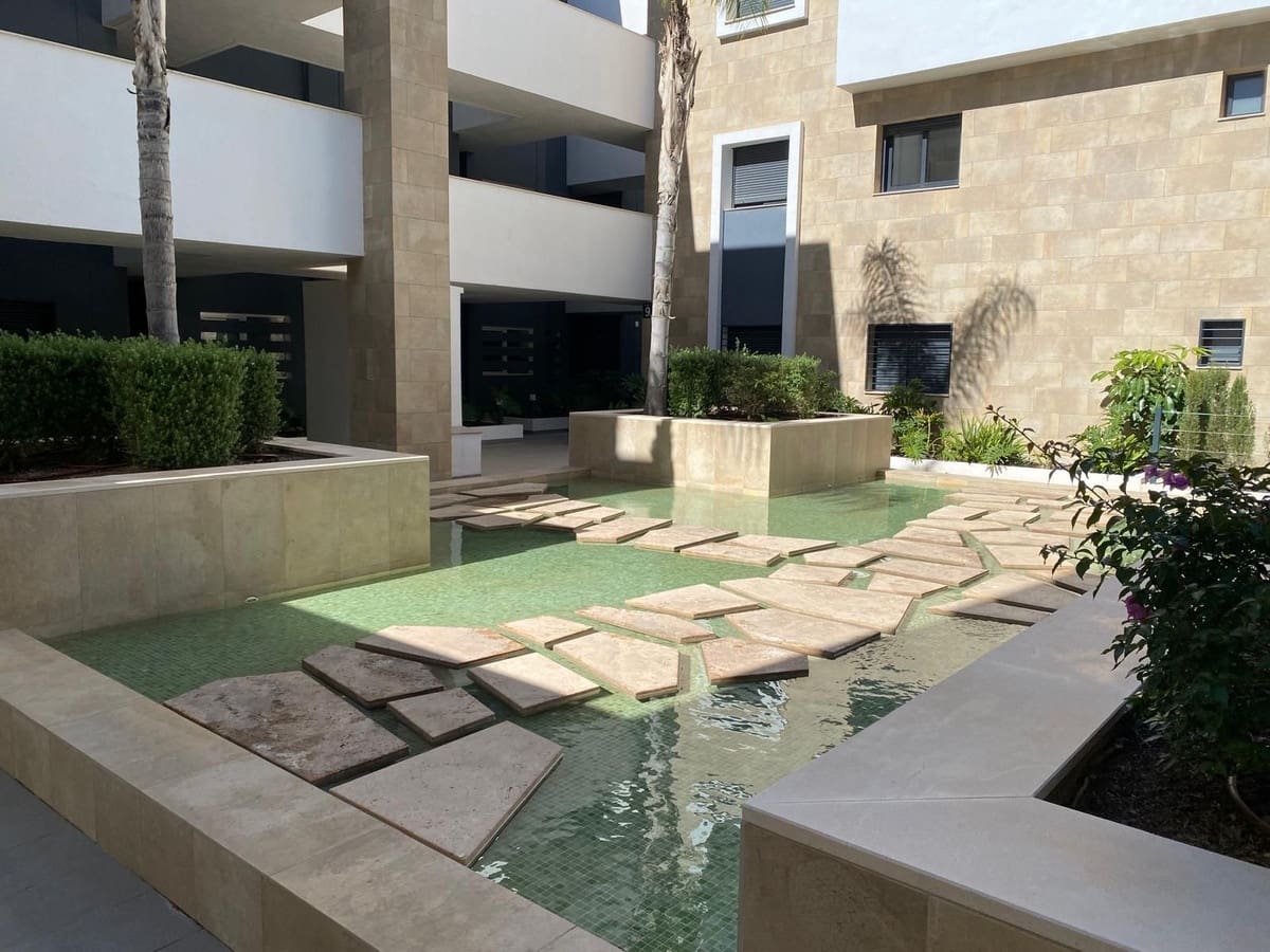 3 quarto Apartamento para venda em Playa Flamenca com piscina garagem - 410 000 € (Ref: 9288312)