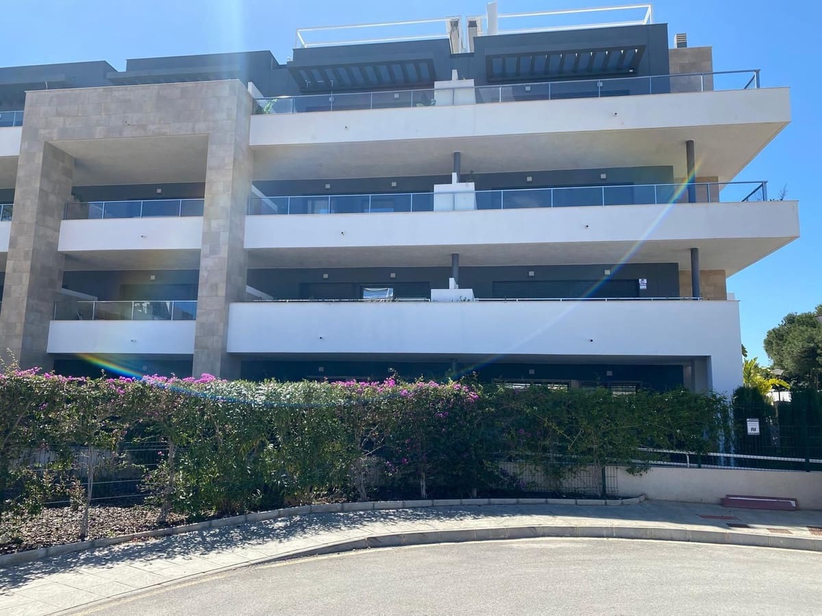 3 quarto Apartamento para venda em Playa Flamenca com piscina garagem - 410 000 € (Ref: 9288312)