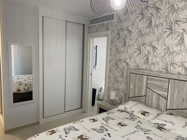 3 quarto Apartamento para venda em Playa Flamenca, Orihuela com piscina garagem - 410 000 € (Ref: 9288312)