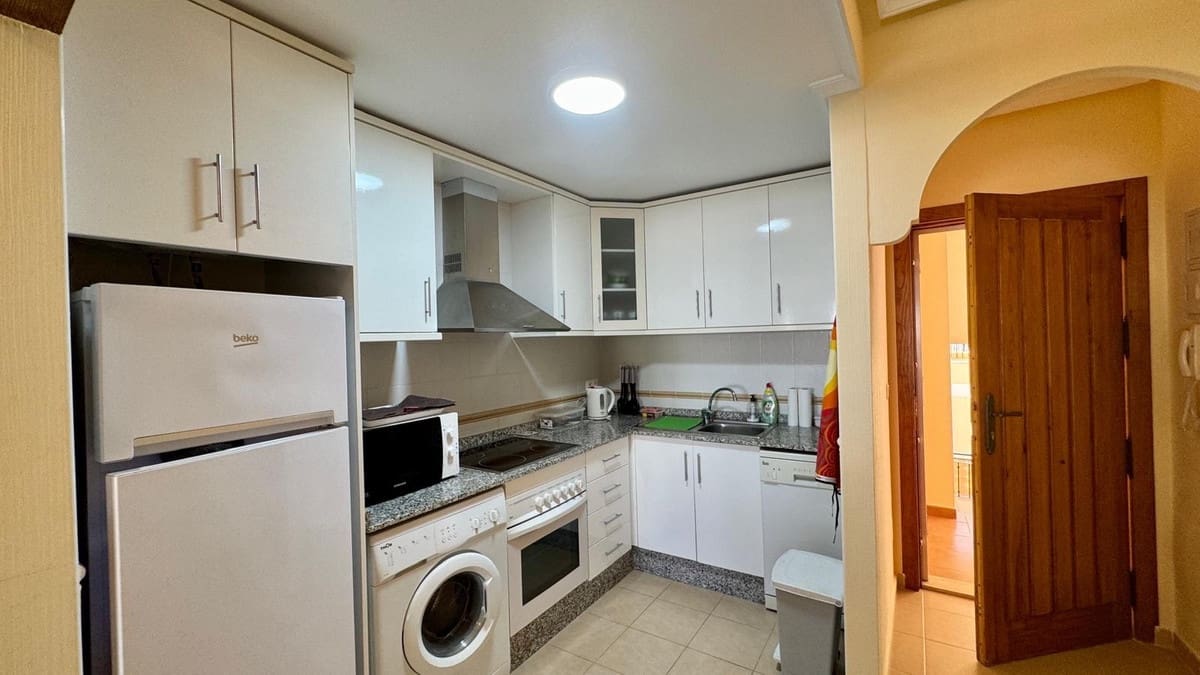 3 bedroom Apartment for sale in Villamartin with pool garage - € 175,000 (Ref: 9288313)