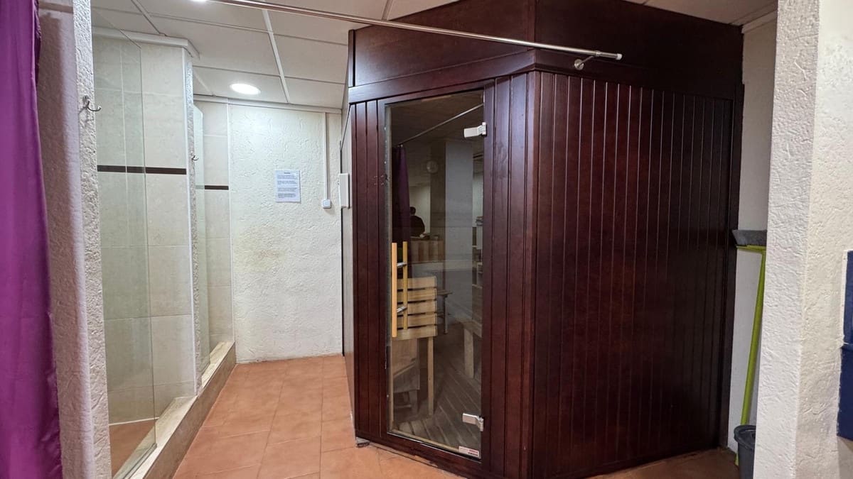 3 bedroom Apartment for sale in Villamartin with pool garage - € 175,000 (Ref: 9288313)