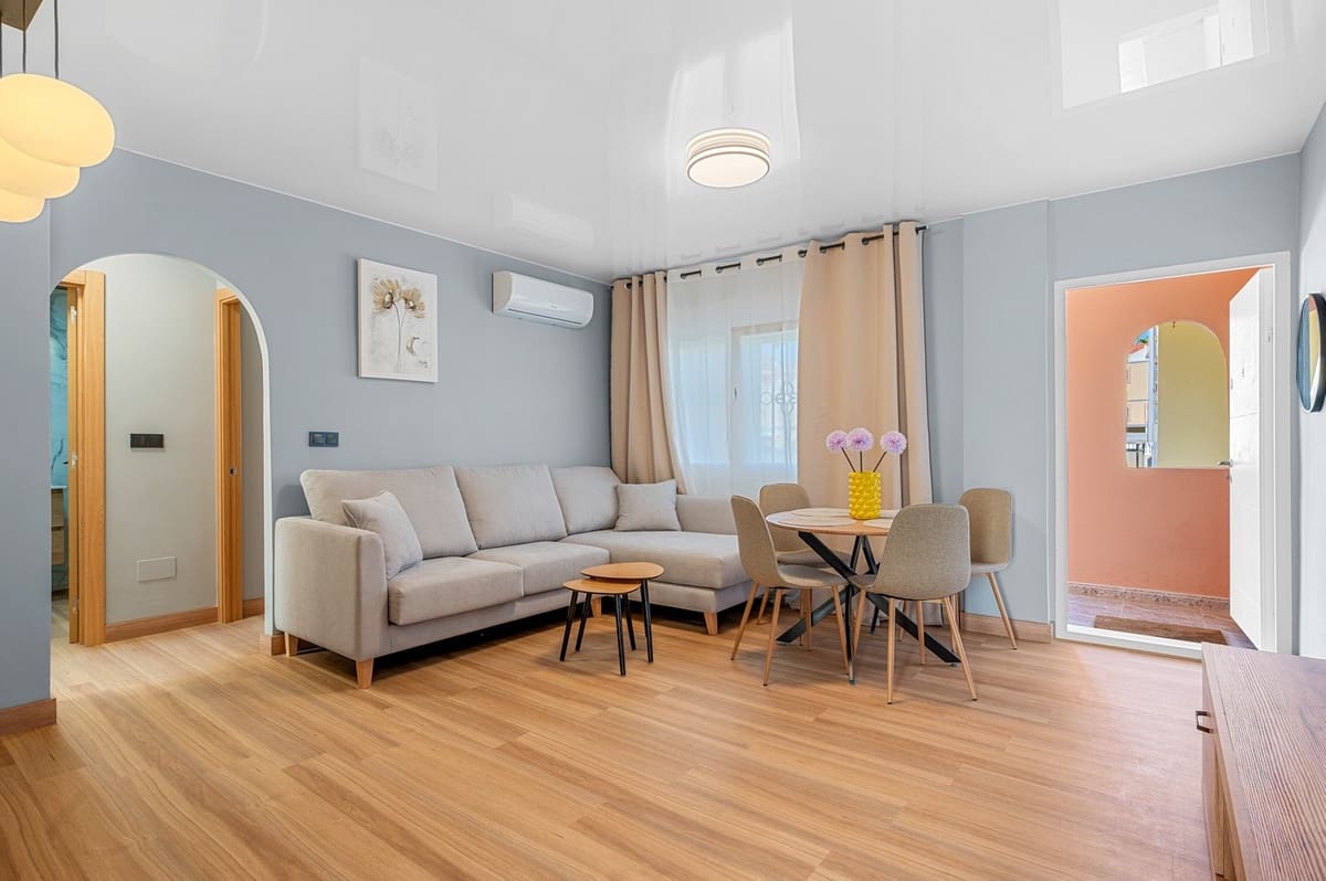 3 quarto Apartamento para venda em Villamartin com piscina - 199 000 € (Ref: 9288314)