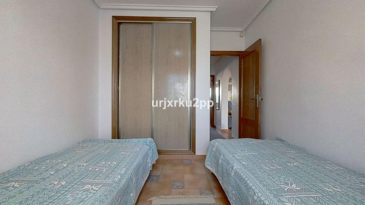 2 soverom Hus til salgs i Playa Flamenca med svømmebasseng - € 189 000 (Ref: 9288315)