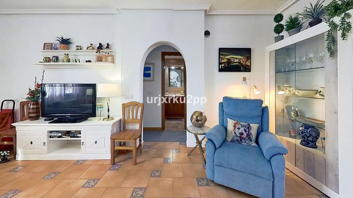 2 soverom Hus til salgs i Playa Flamenca med svømmebasseng - € 189 000 (Ref: 9288315)