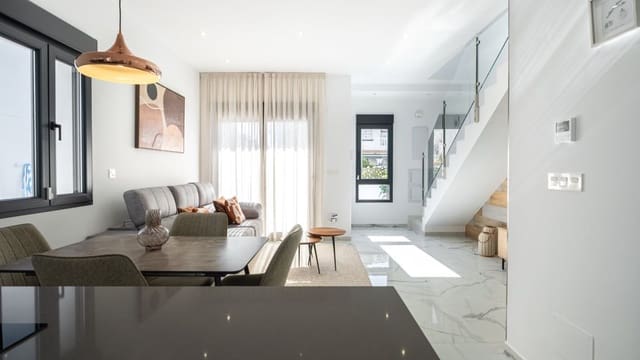 3 soveværelse Villa til salg i El Chaparral - La Siesta - La Torreta, Torrevieja med swimmingpool garage - € 385.000 (Ref: 9300315)