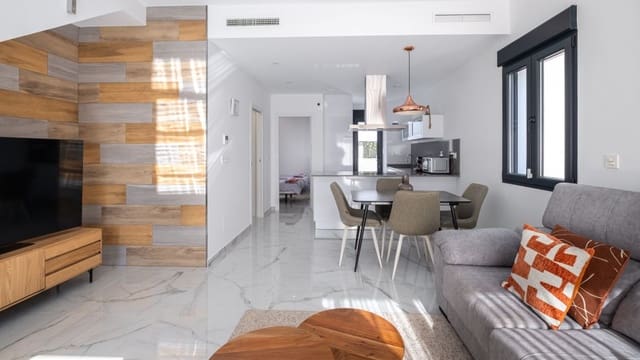 3 soveværelse Villa til salg i El Chaparral - La Siesta - La Torreta, Torrevieja med swimmingpool garage - € 385.000 (Ref: 9300315)