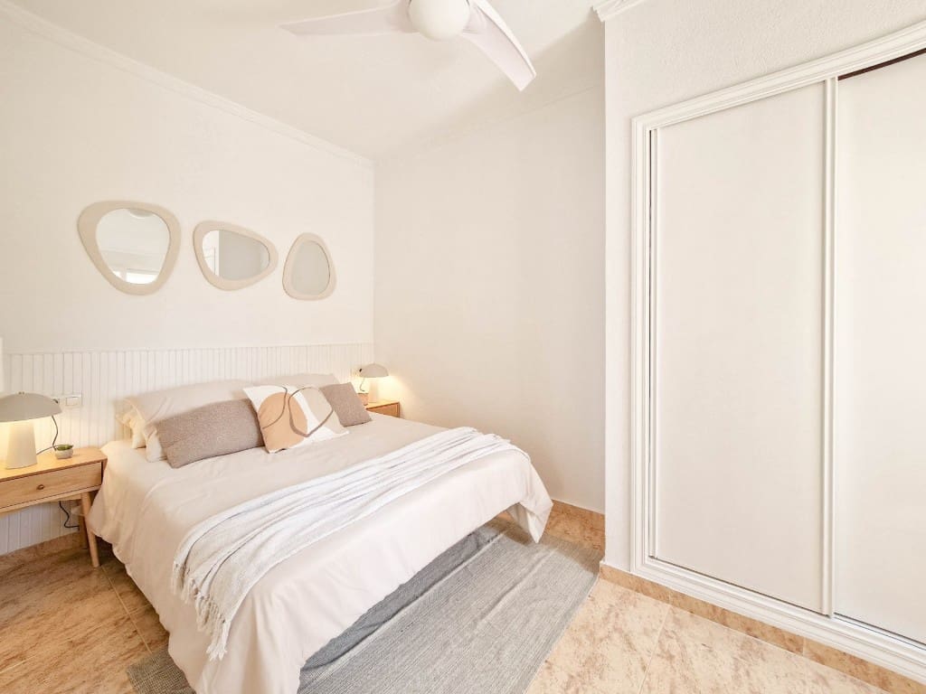 2 soverom Villa til salgs i Torrevieja - € 210 000 (Ref: 9300322)