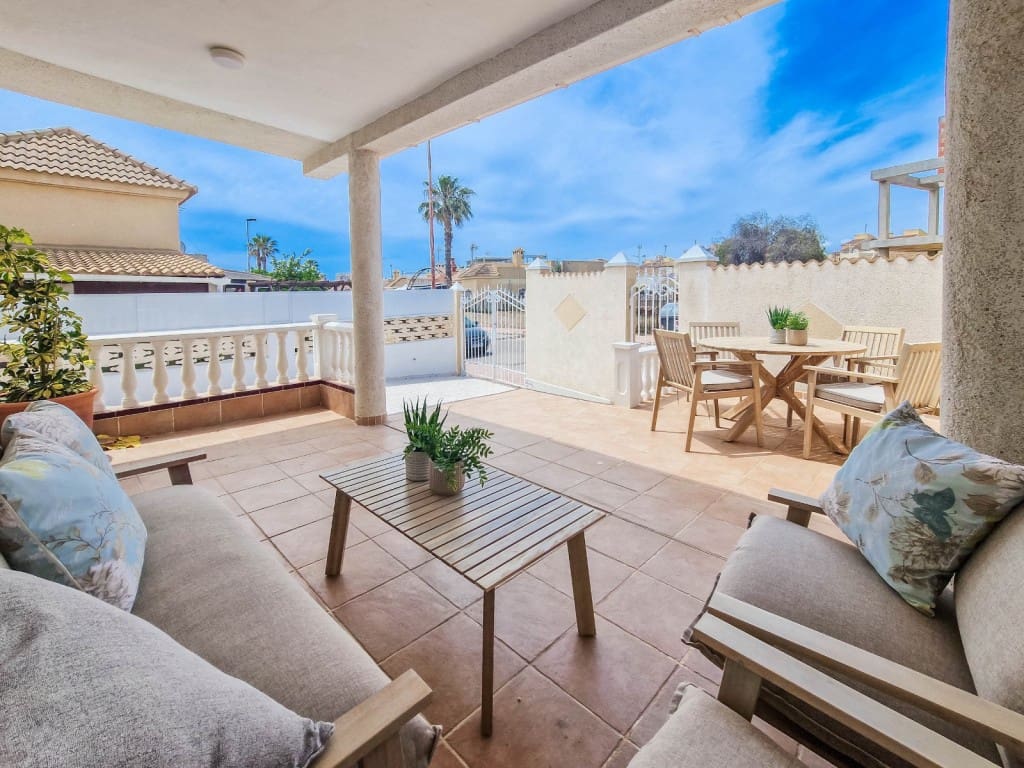 2 soverom Villa til salgs i Torrevieja - € 210 000 (Ref: 9300322)