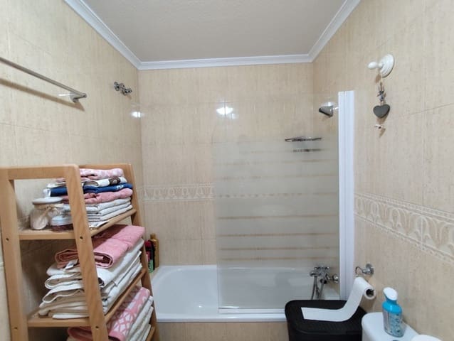 2 slaapkamer Appartement te koop in Playa Flamenca, Orihuela met zwembad - € 219.000 (Ref: 9300323)