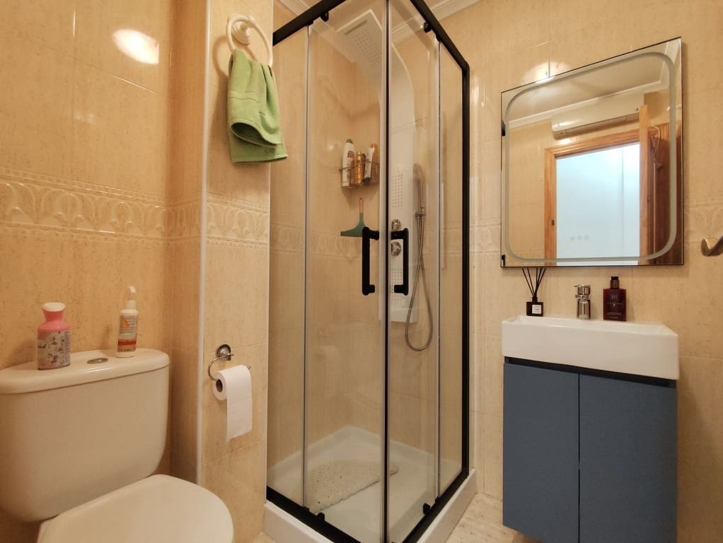 2 soveværelse Lejlighed til salg i Playa Flamenca med swimmingpool - € 219.000 (Ref: 9300323)