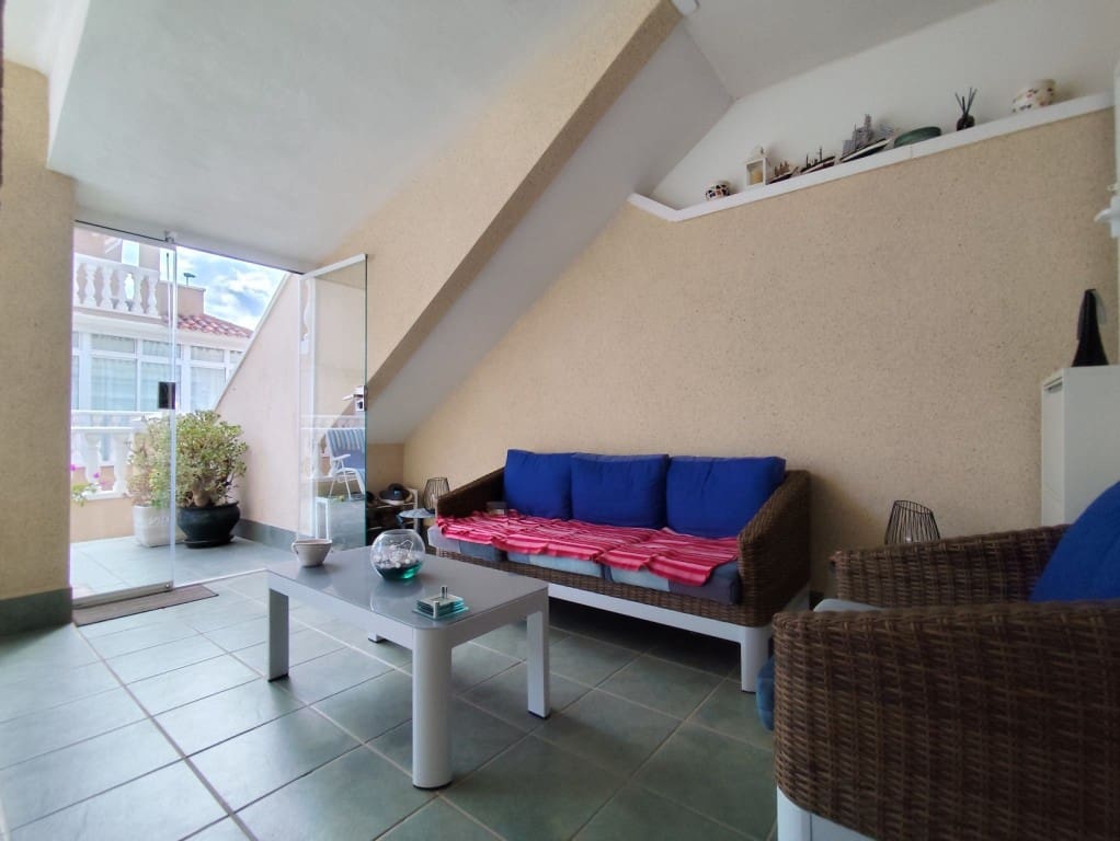 2 soveværelse Lejlighed til salg i Playa Flamenca med swimmingpool - € 219.000 (Ref: 9300323)