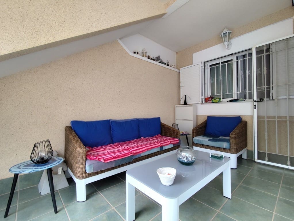 2 soveværelse Lejlighed til salg i Playa Flamenca med swimmingpool - € 219.000 (Ref: 9300323)