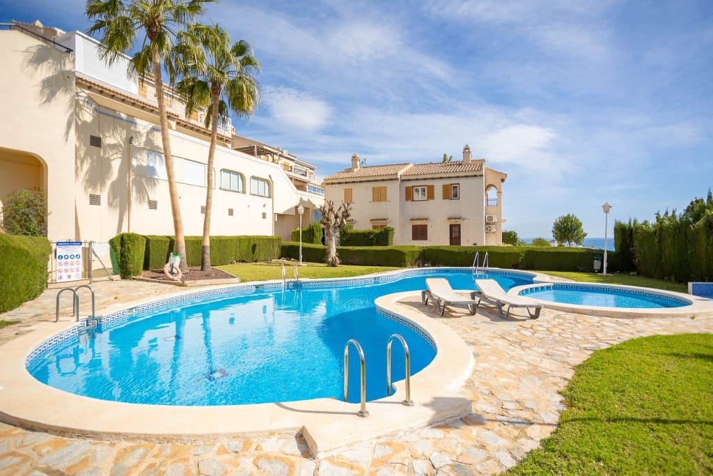 3 bedroom Apartment for sale in Torrevieja with pool garage - € 215,000 (Ref: 9300324)