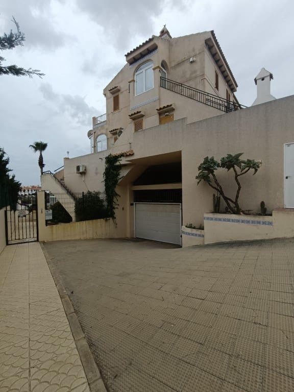 3 bedroom Apartment for sale in Torrevieja with pool garage - € 215,000 (Ref: 9300324)