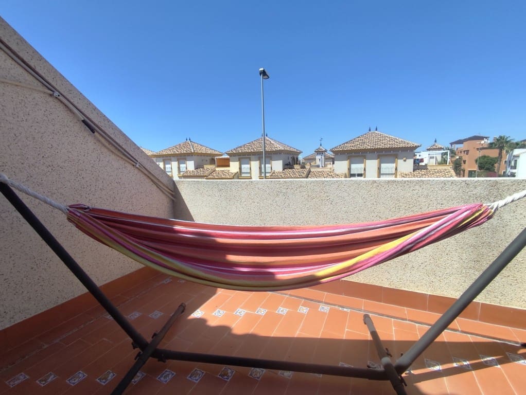 3 soverom Hus til salgs i Villamartin med svømmebasseng - € 258 000 (Ref: 9300325)