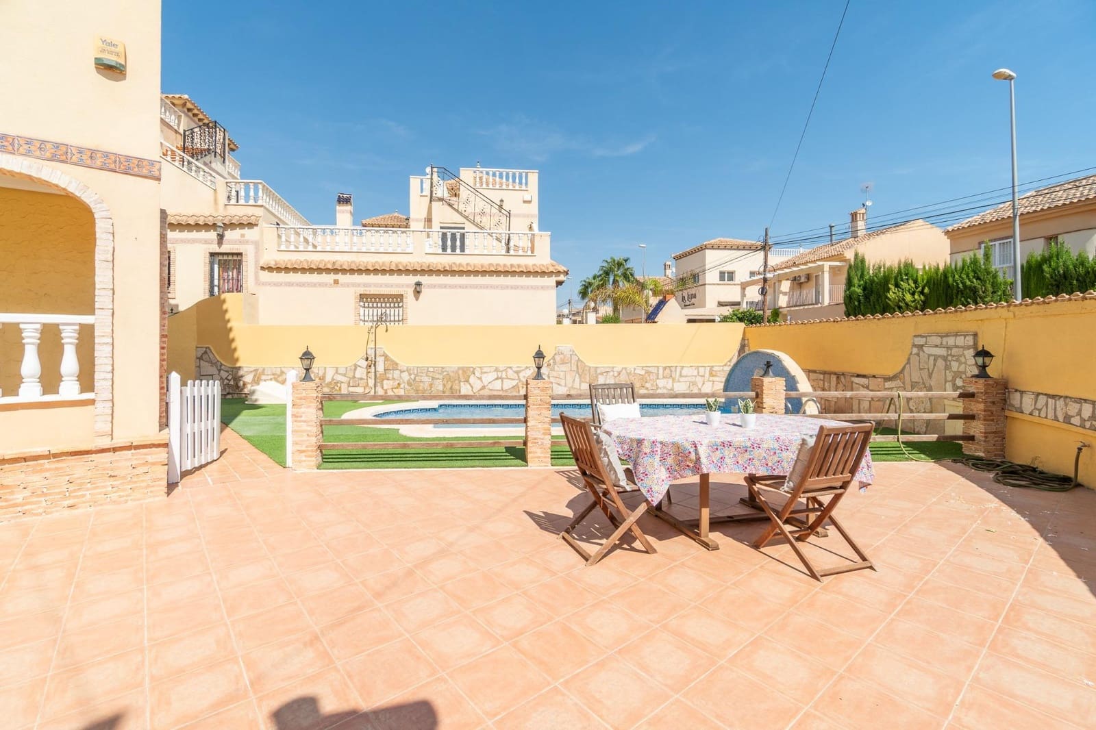 5 soveværelse Villa til salg i Playa Flamenca med swimmingpool garage - € 350.000 (Ref: 9317154)