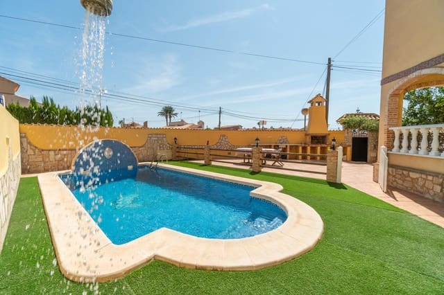 5 quarto Moradia para venda em Playa Flamenca, Orihuela com piscina garagem - 350 000 € (Ref: 9317154)
