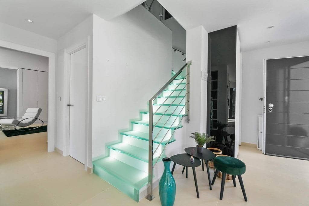 3 quarto Moradia para venda em Cabo Roig com piscina garagem - 1 250 000 € (Ref: 9325601)