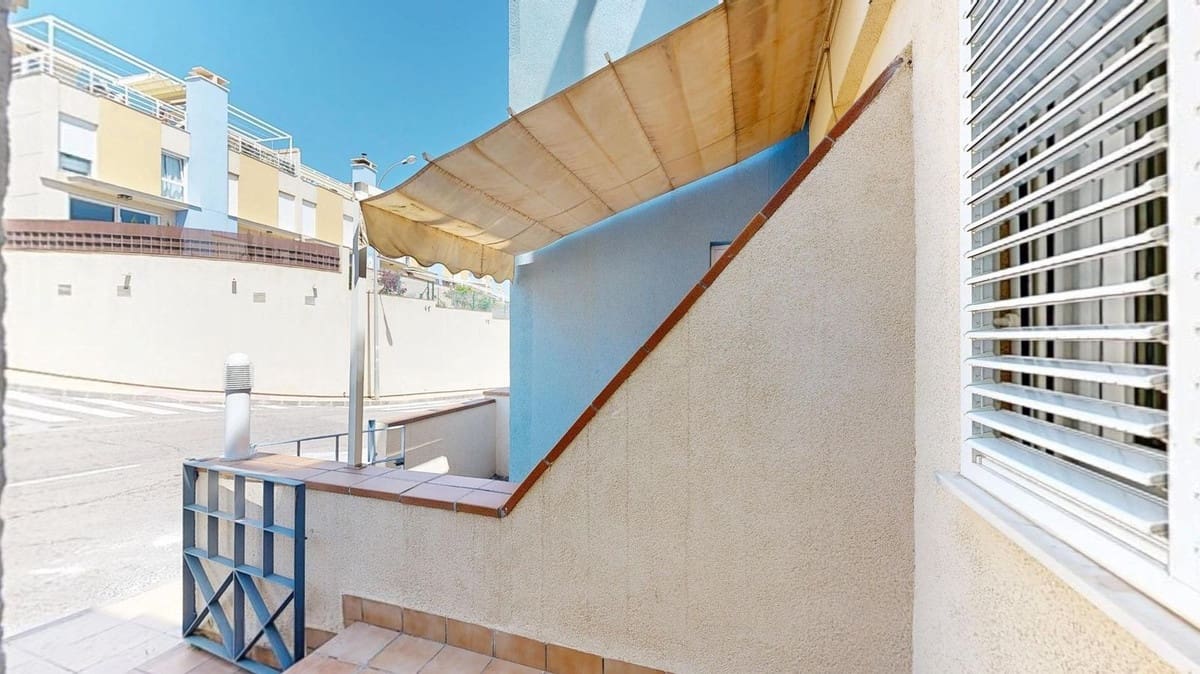 2 sovrum Lägenhet till salu i Cabo Roig med pool garage - 259 000 € (Ref: 9332880)