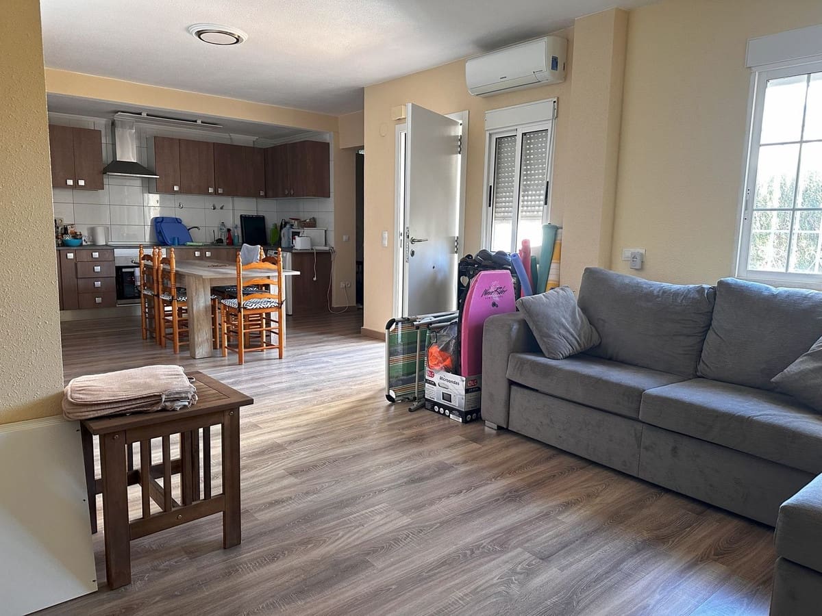 3 slaapkamer Huis te koop in Torrevieja met zwembad - € 215.000 (Ref: 9337250)