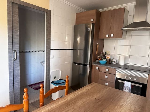 3 quarto Moradia para venda em Torrevieja com piscina - 209 900 € (Ref: 9337250)