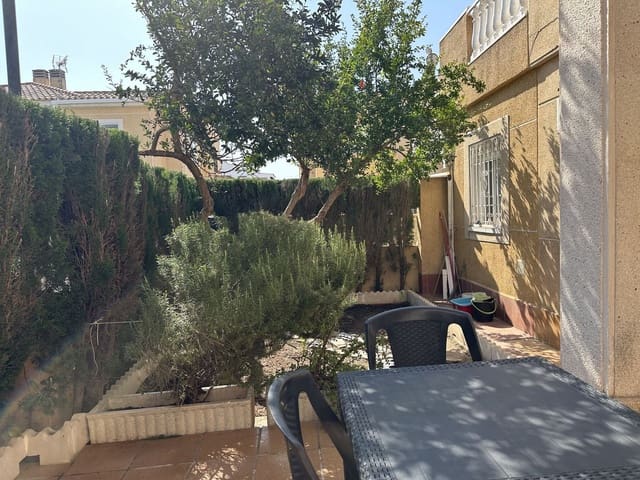 3 quarto Moradia para venda em Torrevieja com piscina - 209 900 € (Ref: 9337250)