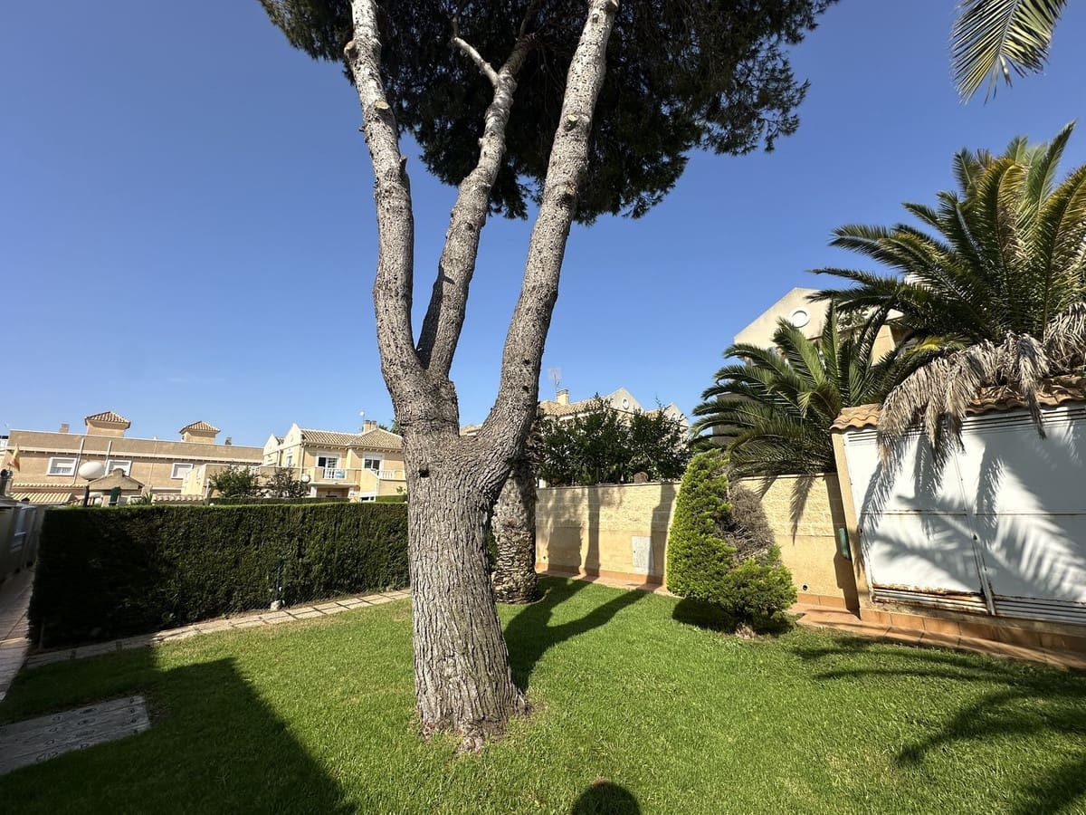3 sypialnia Dom na sprzedaż w Torrevieja z basenem - 209 900 € (Ref: 9337250)