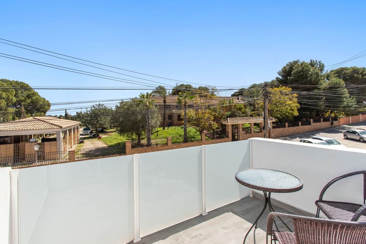 2 makuuhuone Huvila myytävänä paikassa Torrevieja mukana uima-altaan - 169 900 € (Ref: 9337257)