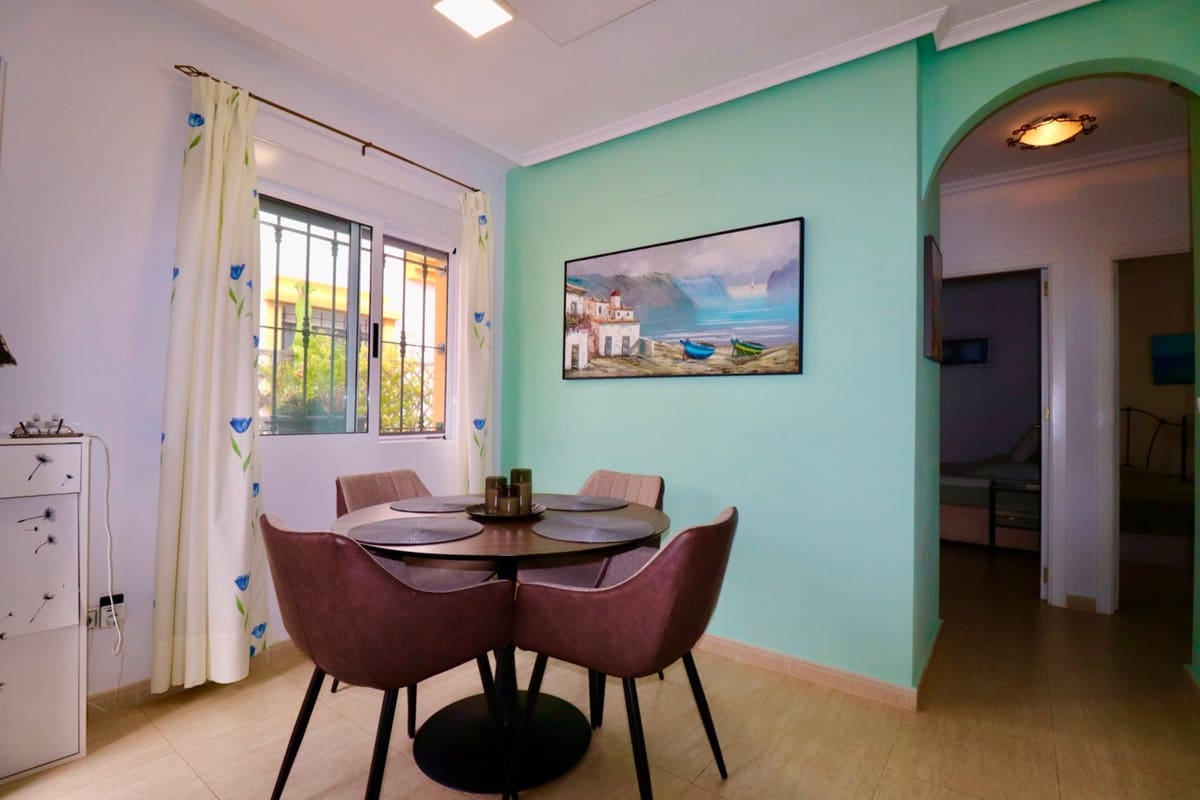 2 sypialnia Willa na sprzedaż w Guardamar del Segura z basenem - 225 000 € (Ref: 9337261)