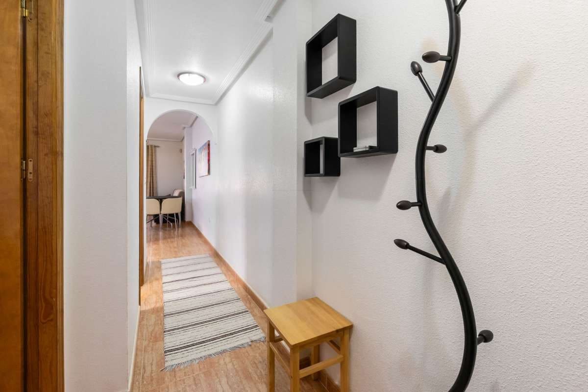 2 soveværelse Penthouse til salg i Playa Flamenca med swimmingpool - € 146.000 (Ref: 9337263)