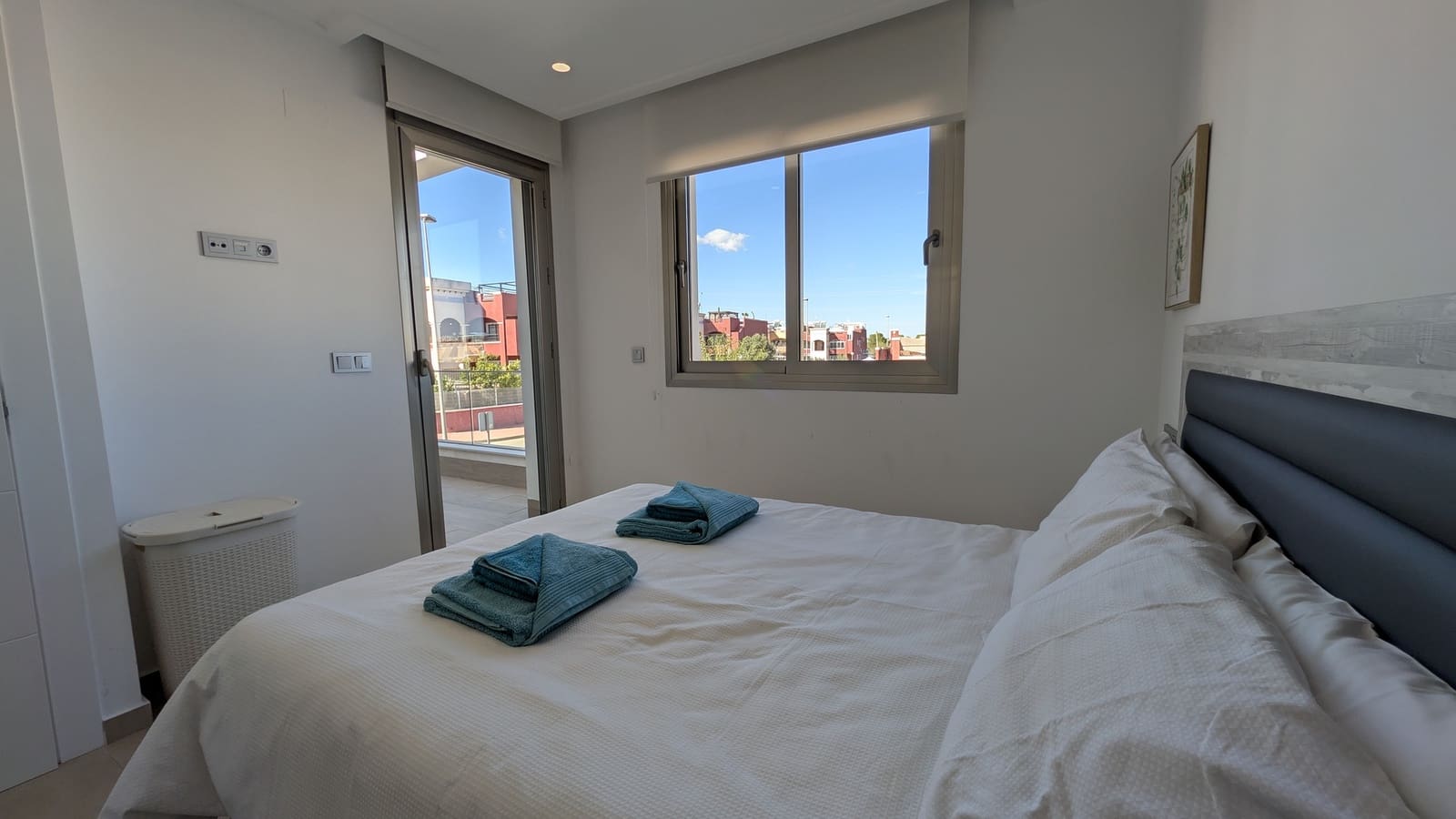 3 bedroom Villa for sale in Villamartin with pool - € 424,950 (Ref: 9358826)