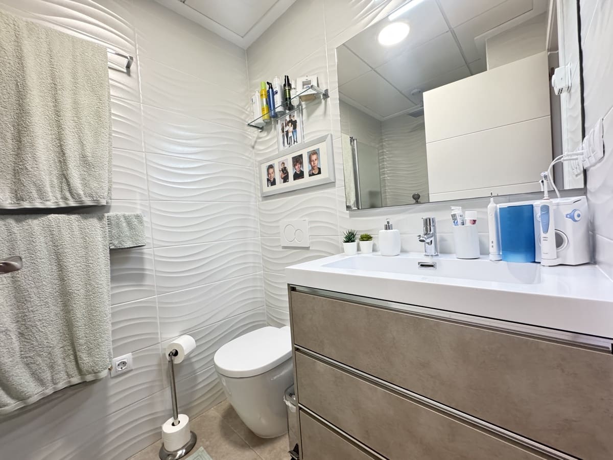 2 quarto Apartamento para venda em Villamartin com piscina - 289 000 € (Ref: 9382287)