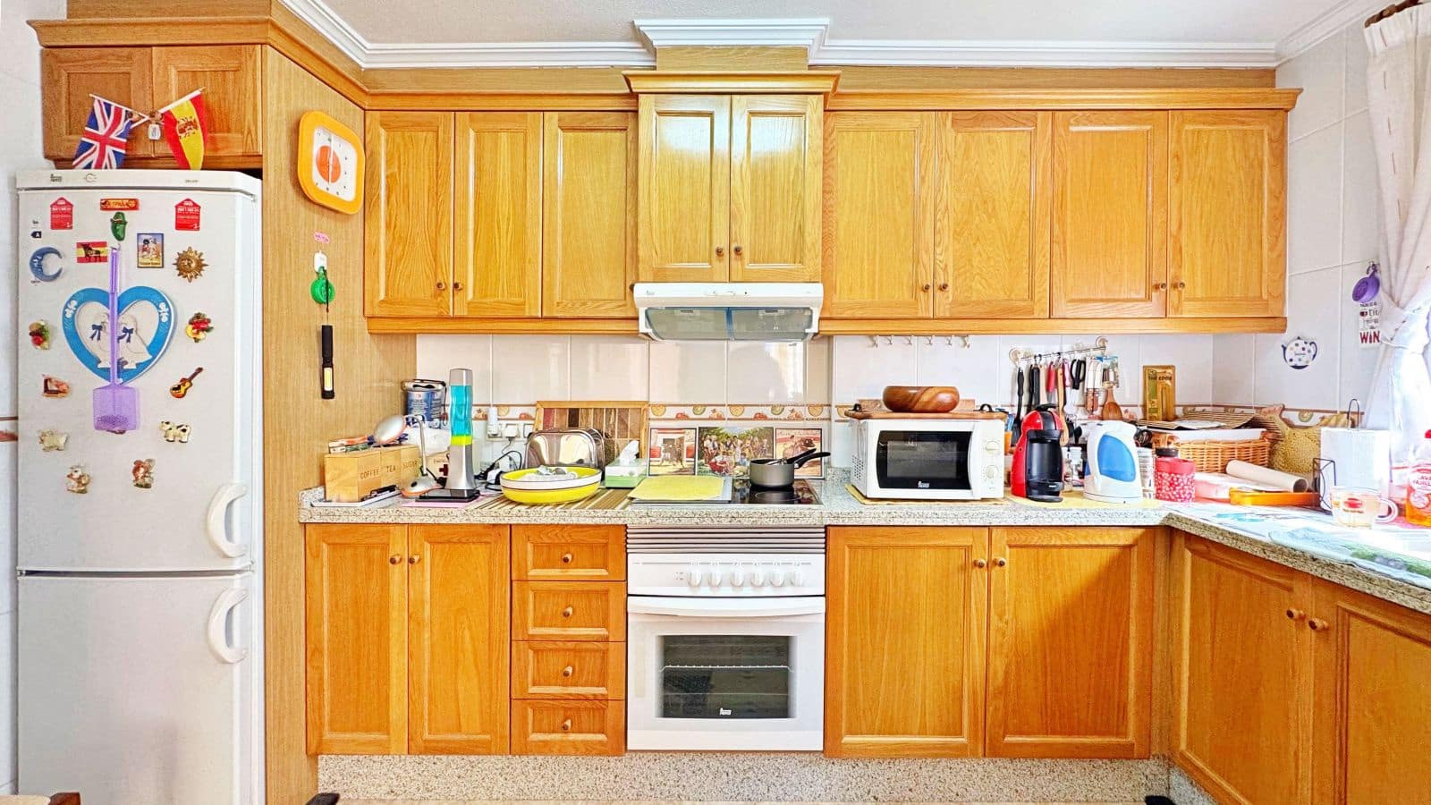 3 bedroom Townhouse for sale in Villamartin with pool - € 275,900 (Ref: 9390009)