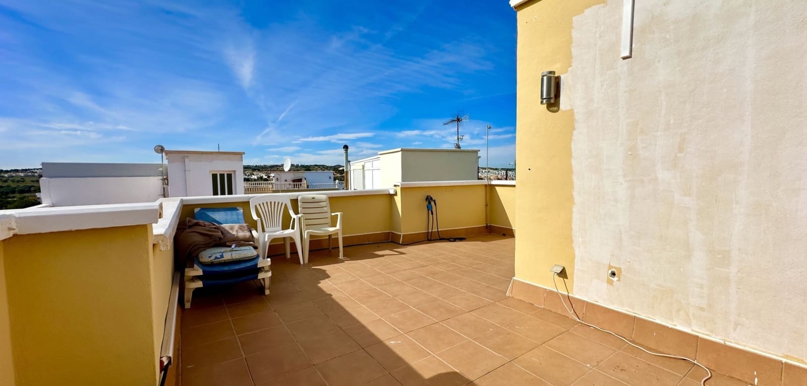 3 bedroom Townhouse for sale in Playa Flamenca with pool - € 185,000 (Ref: 9393754)