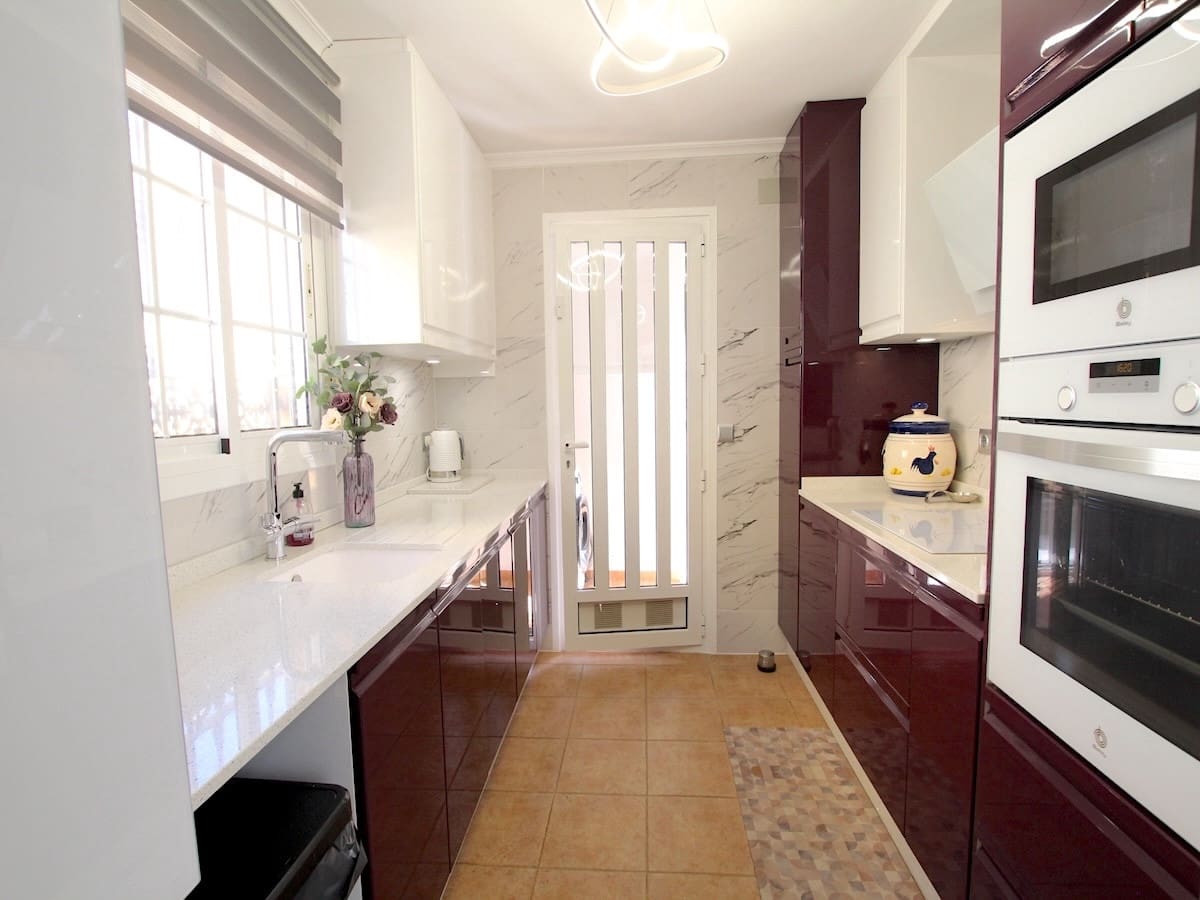 3 soveværelse Villa til salg i Guardamar del Segura - € 325.000 (Ref: 9409089)