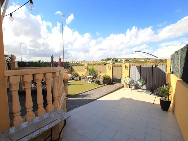 3 bedroom Villa for sale in Zona Pueblo, Guardamar del Segura - € 319,500 (Ref: 9409089)