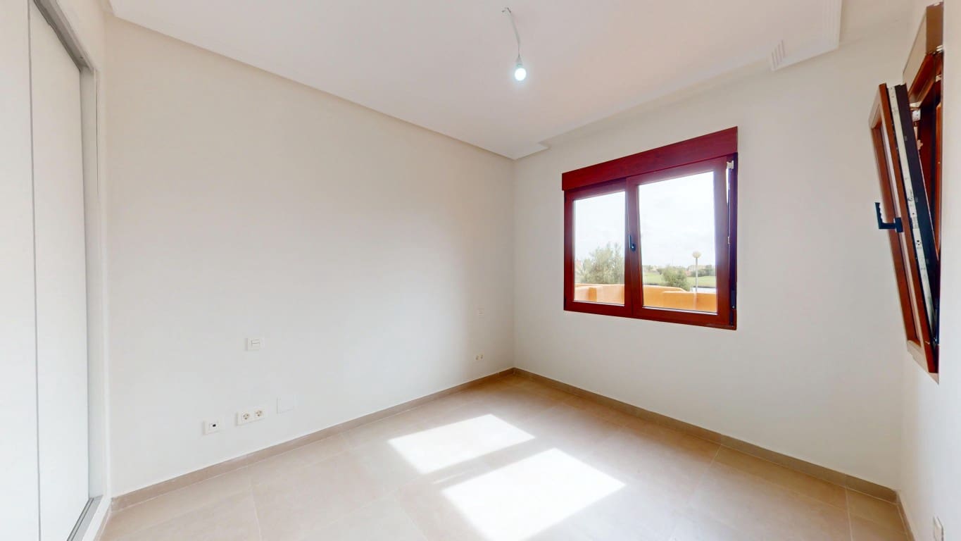 2 bedroom Apartment for sale in Los Alcazares with pool garage - € 175,000 (Ref: 9425651)