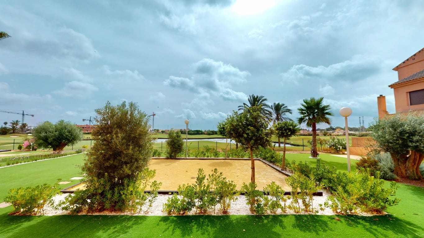 2 bedroom Apartment for sale in Los Alcazares with pool garage - € 175,000 (Ref: 9425651)