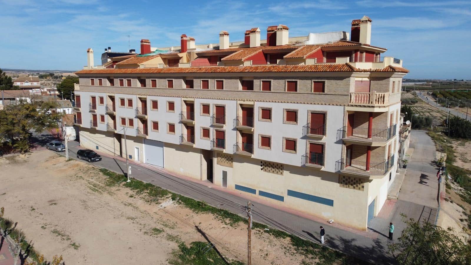Apartamento de 2 habitaciones en Avileses en venta con garaje - 105.000 € (Ref: 9431741)