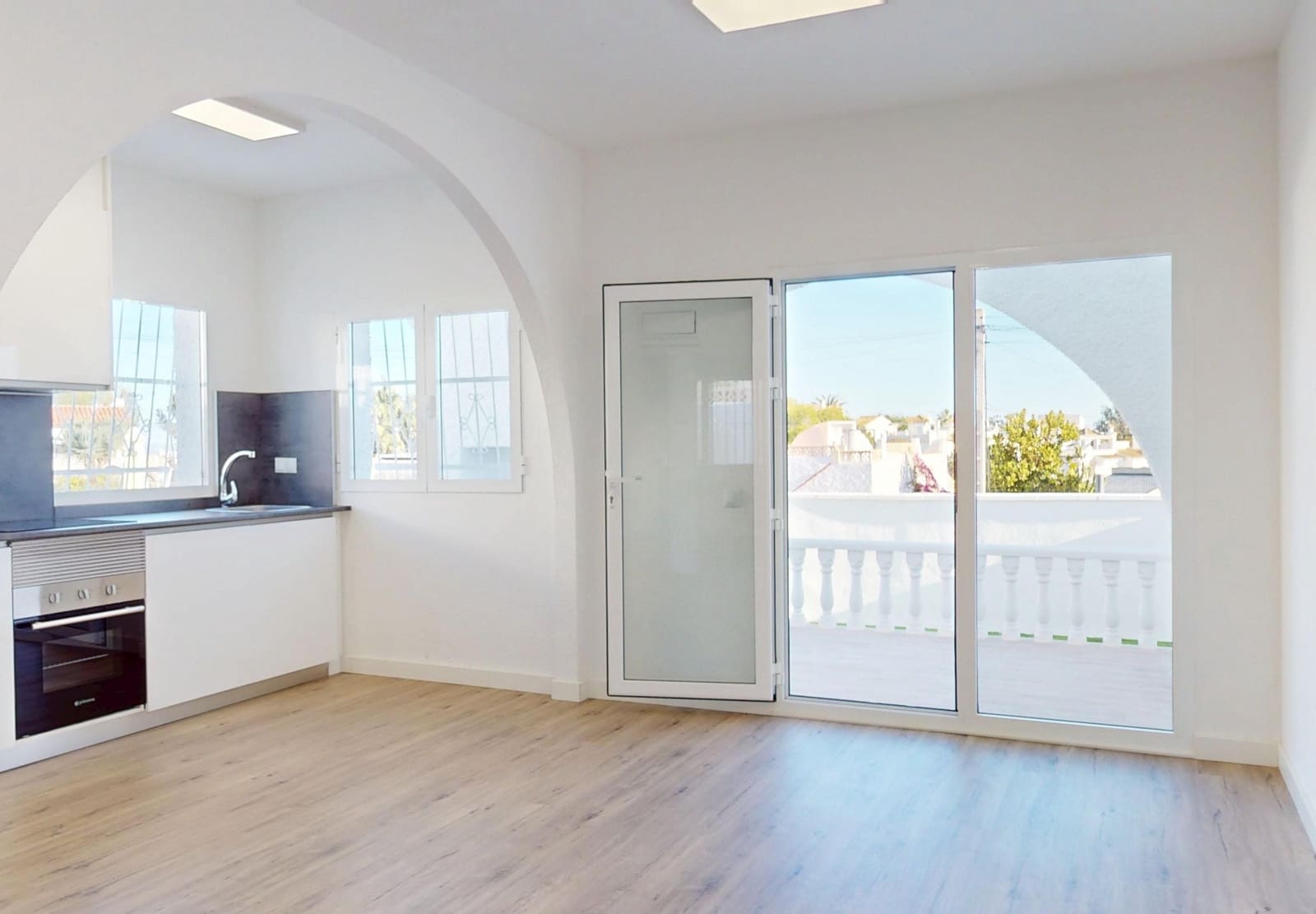 2 soverom Hus til salgs i Villamartin med svømmebasseng - € 199 995 (Ref: 9431744)