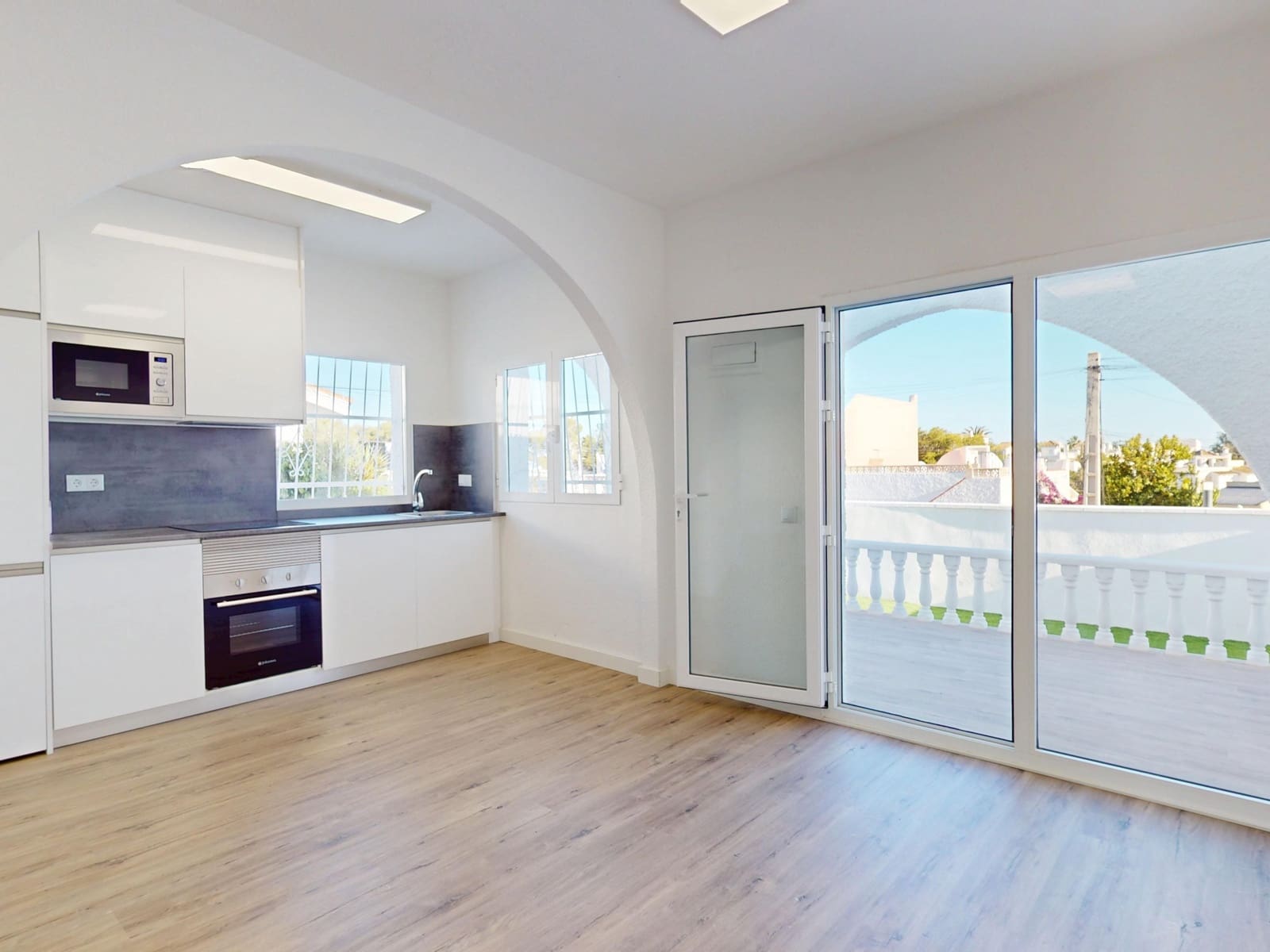 2 soverom Hus til salgs i Villamartin med svømmebasseng - € 199 995 (Ref: 9431744)