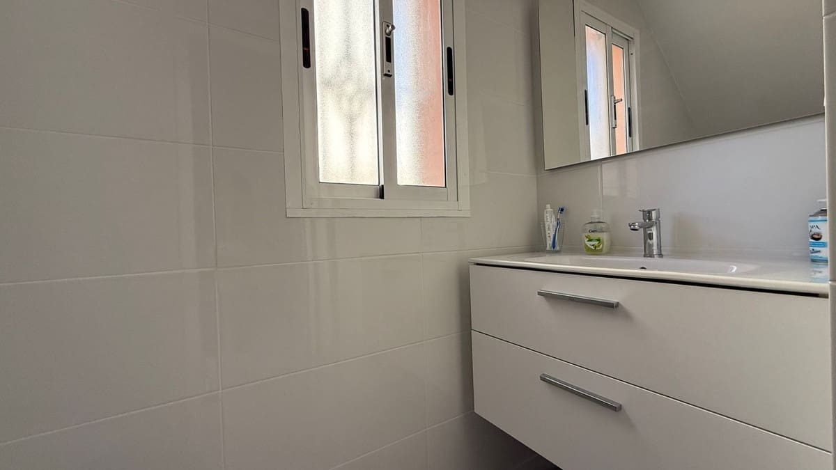 2 bedroom Villa for sale in Blue Lagoon with pool - € 230,000 (Ref: 9432838)